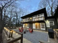 Beautiful Mid-Century Modern Home in Downtown Waynesville