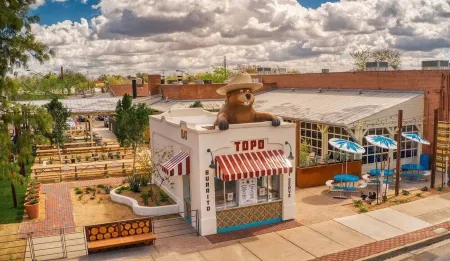 2022 Brand New Home in Downtown Gilbert!