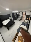 Veteran Stay 2 miles to post/food/shops/parks