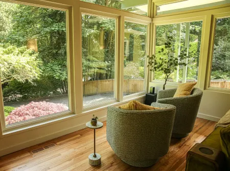 Serene Mid-Century Retreat