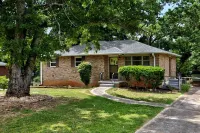 Newly Renovated Cozy 4 Bedroom with King Bed l 10 min from Brave Stadium