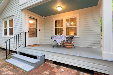 Park your car and walk to EVERYTHING downtown Ocean Springs has to offer!