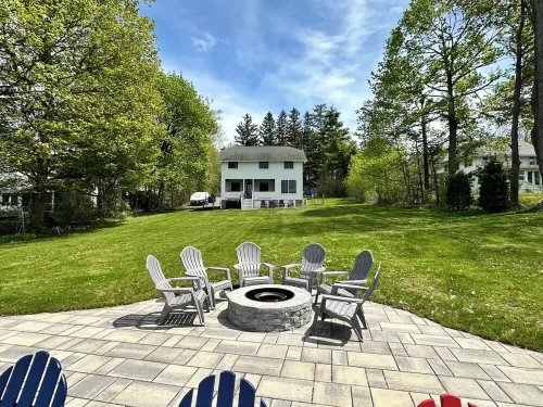 3 Bedroom Cottage on Owasco Lake. Eastside and Pet Friendly!