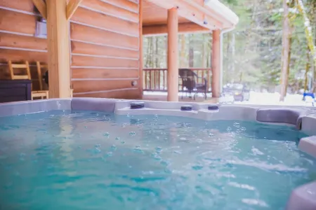 Logshire at Mt.Baker EVCharger & HotTub