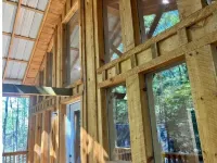 Hillside Hideaway! NEW hot tub! Family sized loft cabin, RRG, Pets welcome.