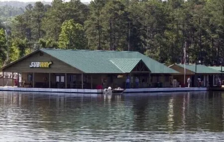 Treetop Getaway, 2 bed, 2 bath  at Mountain Harbor on Lake Ouachita