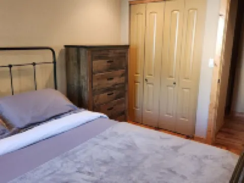 Escape to Nature: Charming 3-Bedroom Cabin near Trinity Lake Hotels in Trinity County