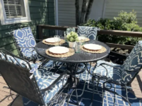 Historic Alston-Charlotte Cottage in Downtown New Bern!