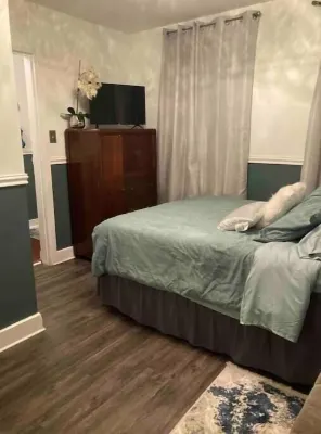 Near York expo center. It’s half a mile walk to the Carlisle ave entrance. Hotels in York