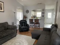 Discover Jacksonville charm, just a quick 6-min drive to the mall