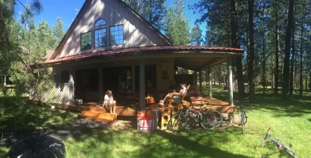 Pet Friendly Circle 4 Cabin And People Friendly As Well