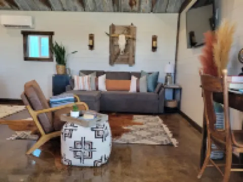 Cozy Guest House at the base of the Big Horn Mountains