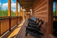 Luxury Lodge~Sleeps 22~Heated Pool~2 Hot Tubs~Game Room
