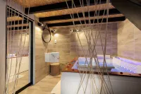 Luxury Mas 6bed + 6bath + SPA + heated pool + large garden Hotel a Mejannes-les-Ales