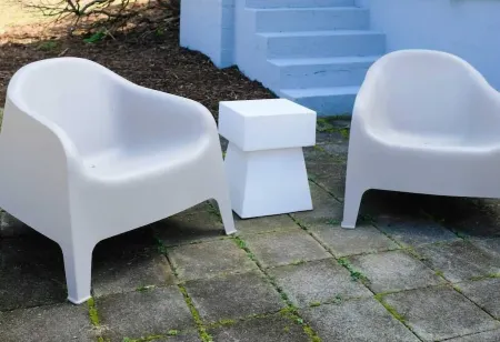 Updated 1BR cottage on private acre+ lot