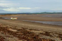 Luxury Cottage in a Scottish Coastal location with view over rolling countryside Hotel a Stranraer