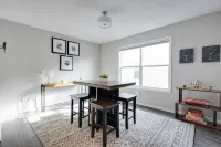 Modern, Spacious Whole Unit Traveler's Home!