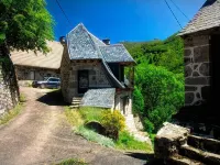 giteduplombducantal to the guards in Saint-Jacques-Des-Blats - 2 星級