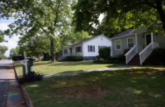 Convenient to everything!!