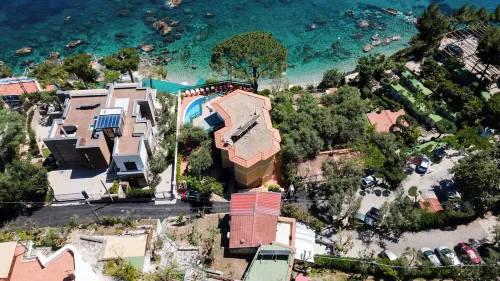 Wonderful luxury villa by the sea in the heart of the Sorrento coast Hotel a Nerano