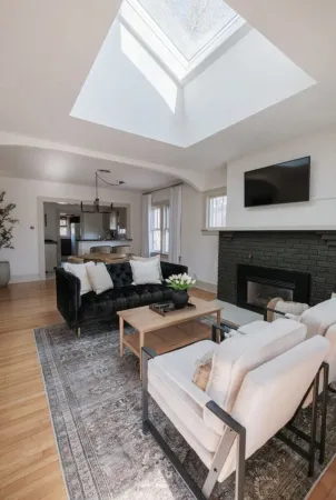 Elegant Family/Pet Friendly Cottage in Coveted Clark Park Отели рядом с достопримечательностью «Weston Hall»