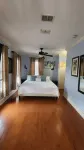 Charming historic district house with modern touches close to Downtown Jax.