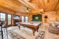 Panoramic Views~ Jacuzzi ~ Game Room ~ Firepit Table ~ Big Kitchen ~SkyHighLodge - balcony