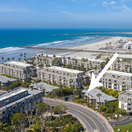 Newly renovated - Direct Ocean View - steps to Ocean
