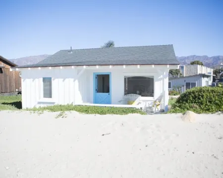 Carpinteria Beach Front Bungalow Hotels in Carpinteria