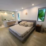 Elegant Retreat Near Thallata Estate - spacious and modern amenities