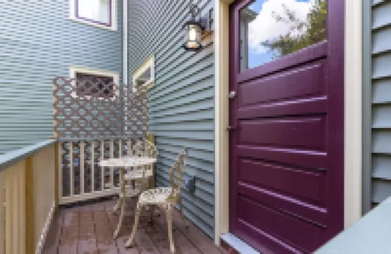 Guest suite close to James River and hiking/biking trails