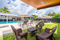Miami Palm House with Heated Pool &  BBQ/BAR