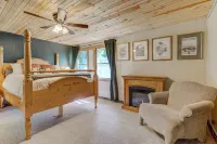 Creekside Cowboy Cabin with 360° Mountain Views