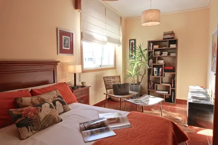 EXCLUSIVE APARTMENT IN SANXENXO, GARDEN AND SWIMMING POOL 100 M FROM SILGAR BEACH Отели в г. Санхенхо