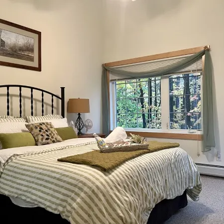 Summer Escape Near Lakes, Trails & Mt Snow