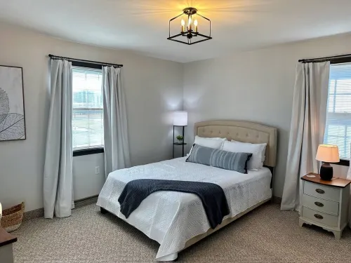 The Flat on Olde Scotland - Two bedroom, one bath flat with full kitchen