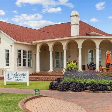 Beautiful, renovated ,clean 2BD,2BA condo in Pinehurst, Pool, Wifi , Cable etc