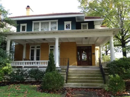 Parkview House on the River Отели рядом с достопримечательностью «Больница Мариетта Мемориал»