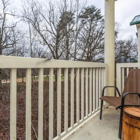 Newly remodeled / prime location  / indoor pool