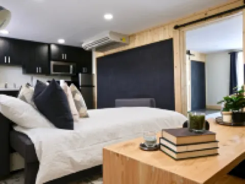 Golden Spike Stable Getaway in Downtown Tremonton Hotels in Box Elder County