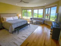 8000sf Luxurious Estate with Majestic Mountain Views Black Mountain / Asheville Hotels in Broad River