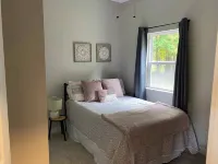 Private Home 5 mins to Horse Show/Hiking/Golf