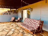 Crawford’s Mountain View Getaway