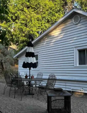 The Countryside Cottage