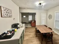 A great stay, Two, close to Spire, GOTL, & Wineries....King Bed!