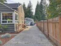 Cozy 2 Bedroom Guest Suite - Seattle Launchpad Hotels near Fred Meyer Grocery Pickup and Delivery