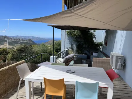 Superbe vue sur Saint Florent Entre mer et Montagne Отели в г. Барбаджо