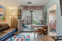 Boho Studio in Sea Trail, Sunset Beach - Boutique