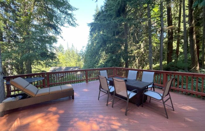 Forest Haven • King Suite • Near Trails & Lakes