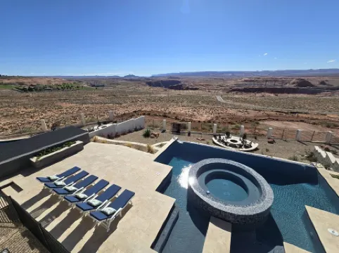 Exquisit Estate 7 Bed, 6 Bth w/ Infinity Pool & Spa. Unbelievable Views 7000sqft